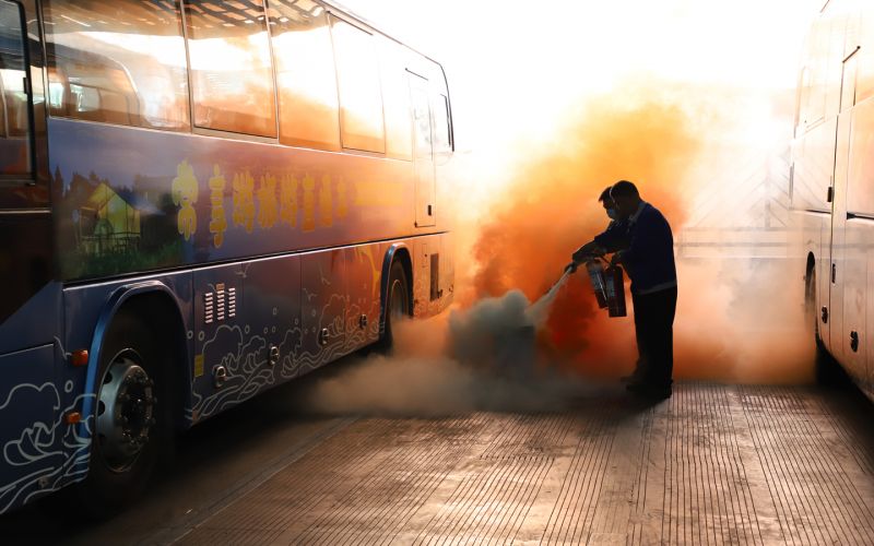 常運集團開展電動車充電站消防應(yīng)急演練